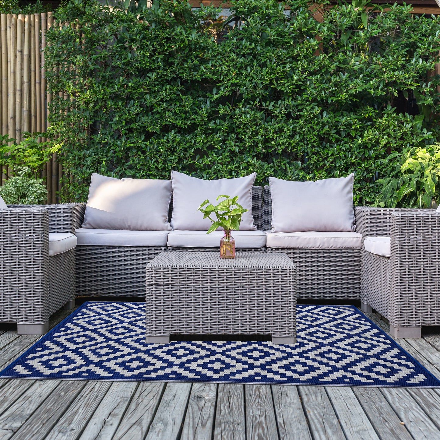 Outdoor Area Rug Mat Reversible and Waterproof Made with Recycled Plastic Straws for patios, Outdoors, Camping, Balcony, Deck, RV
