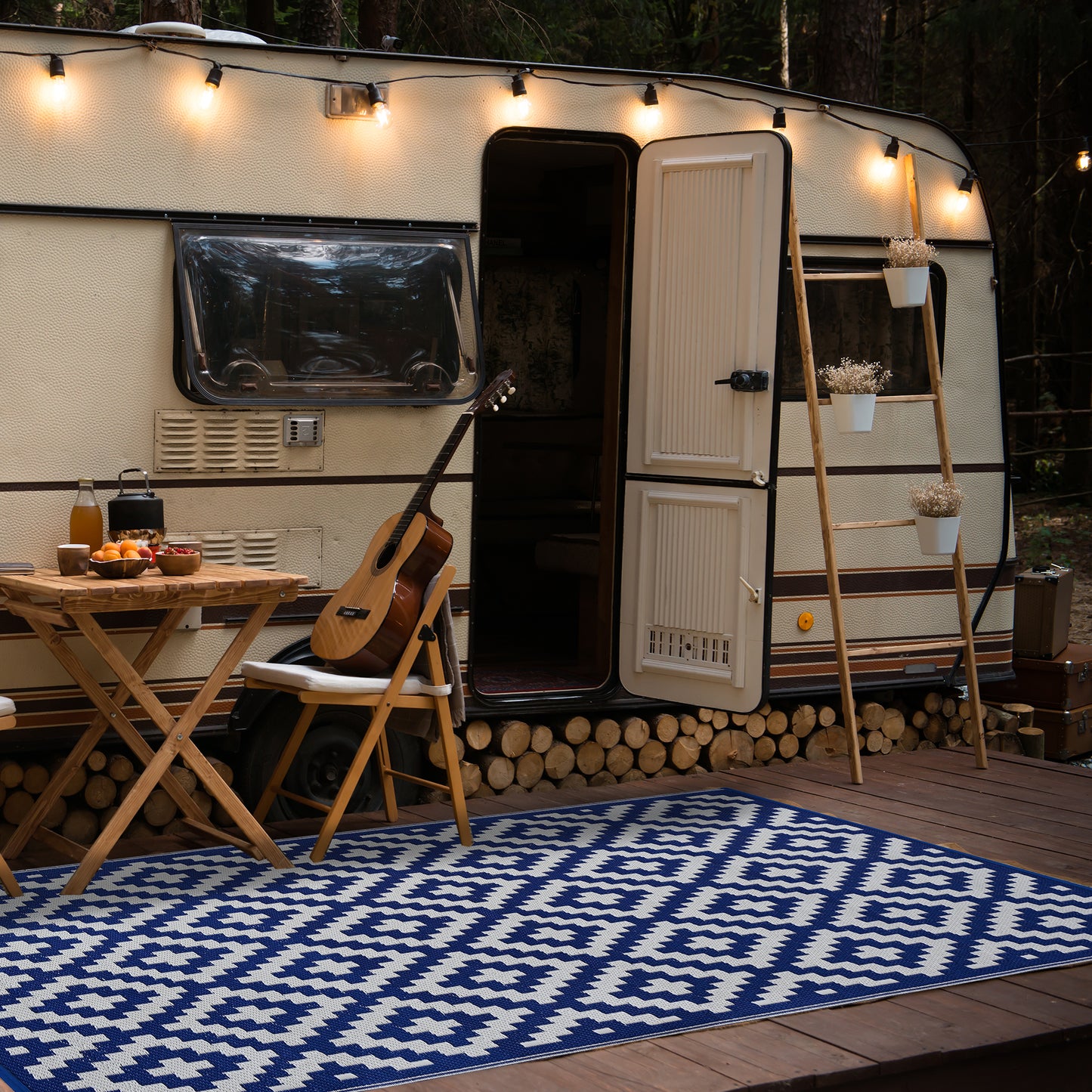 Outdoor Area Rug Mat Reversible and Waterproof Made with Recycled Plastic Straws for patios, Outdoors, Camping, Balcony, Deck, RV
