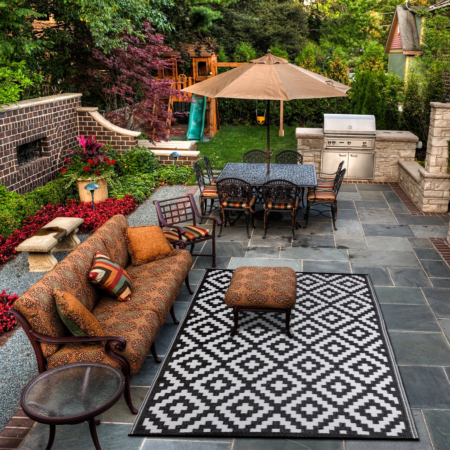 Outdoor Area Rug Mat Reversible and Waterproof Made with Recycled Plastic Straws for patios, Outdoors, Camping, Balcony, Deck, RV