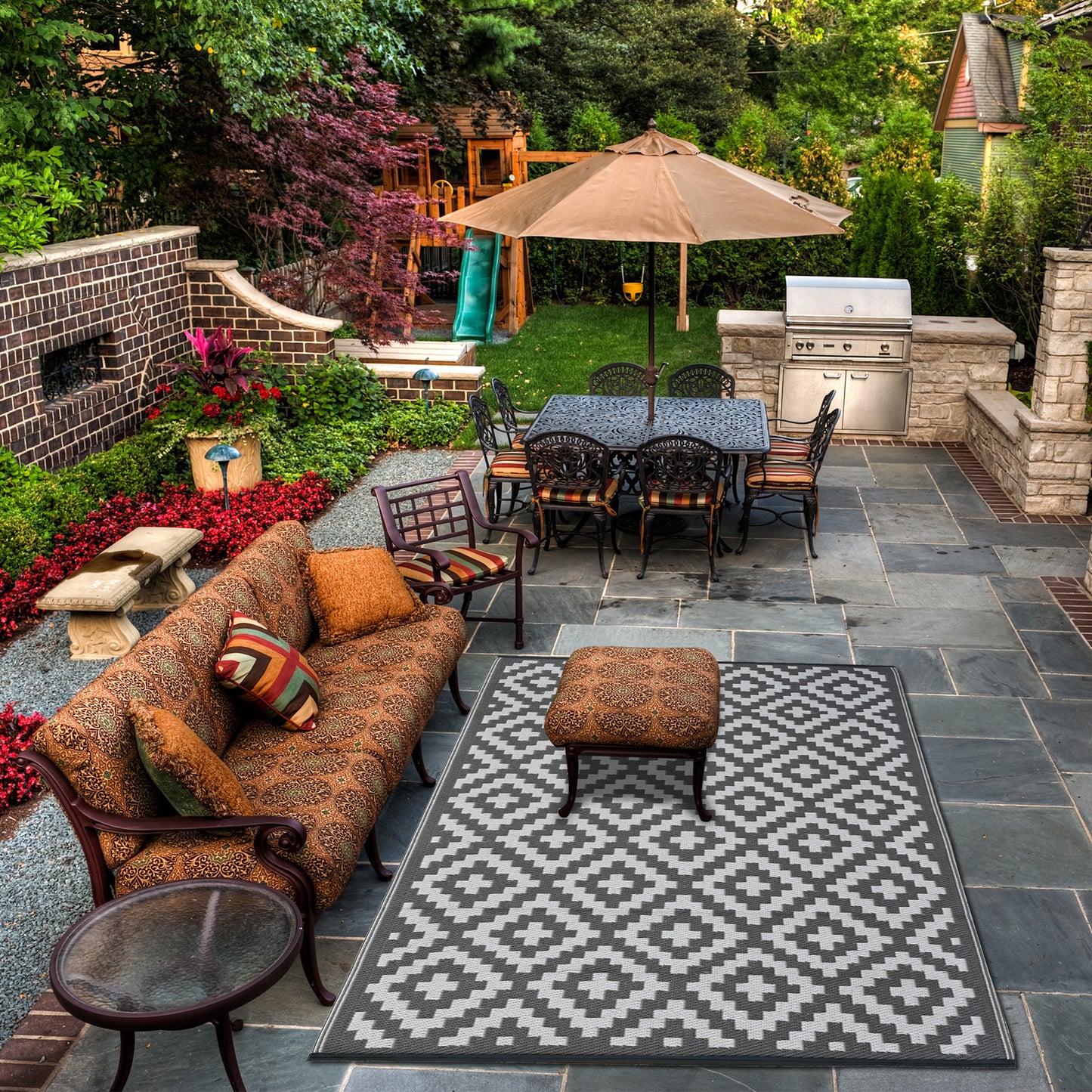 Outdoor Area Rug Mat Reversible and Waterproof Made with Recycled Plastic Straws for patios, Outdoors, Camping, Balcony, Deck, RV