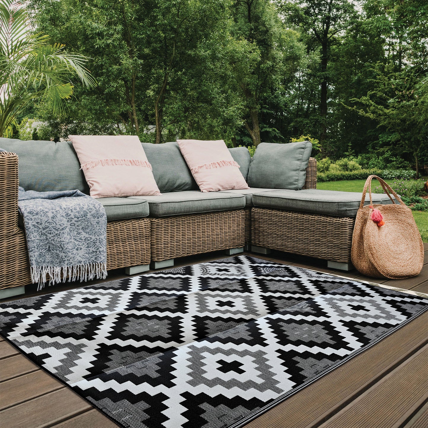 Kilim Indoor/Outdoor Patio Rug For Patio, Deck, Office, Living Rooms